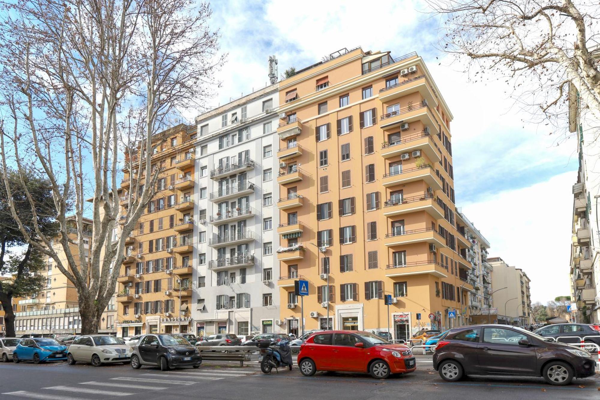 Piramide Deluxe Apartment روما المظهر الخارجي الصورة